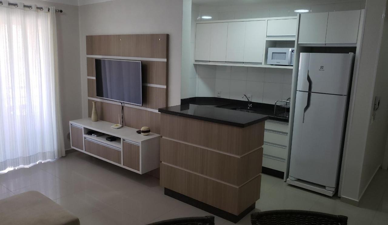 Excelente Apto 3 Quartos Em Bombas, 100 Metros Do Mar E 2 Vagas De Garagem Bombinhas Exterior photo