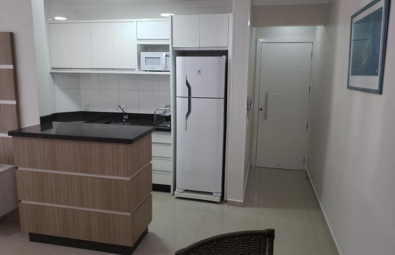 Excelente Apto 3 Quartos Em Bombas, 100 Metros Do Mar E 2 Vagas De Garagem Bombinhas Exterior photo